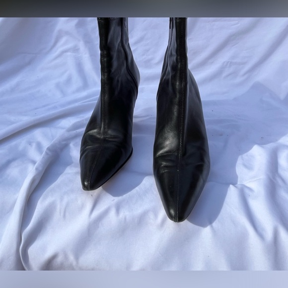 Ann Taylor ankle boot, size 6.5 - Picture 3 of 7